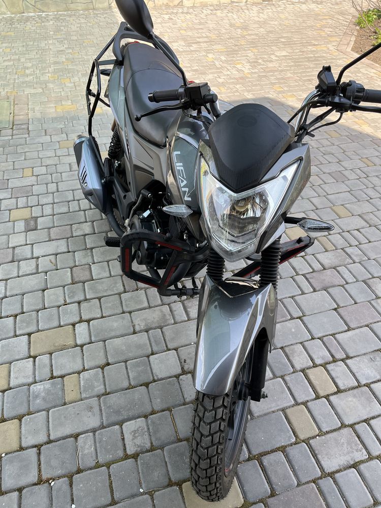 Мотоцикл Lifan cityr 200