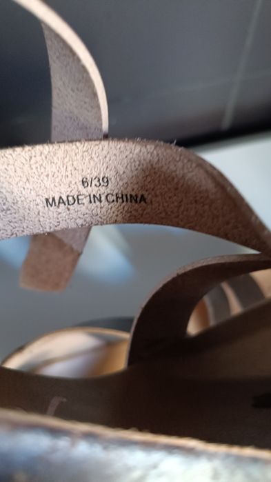 Sandálias número 39