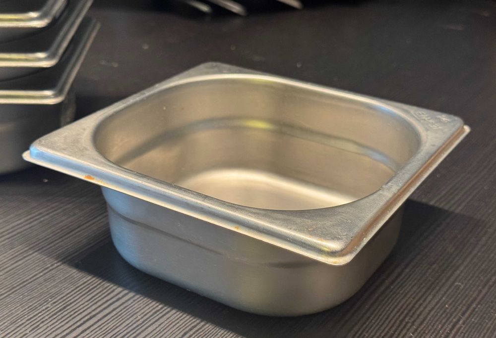 Conjunto de recipientes em Inox com tampa para restauração