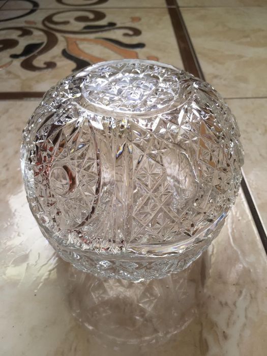 Хрустальна цукерниця салатничка