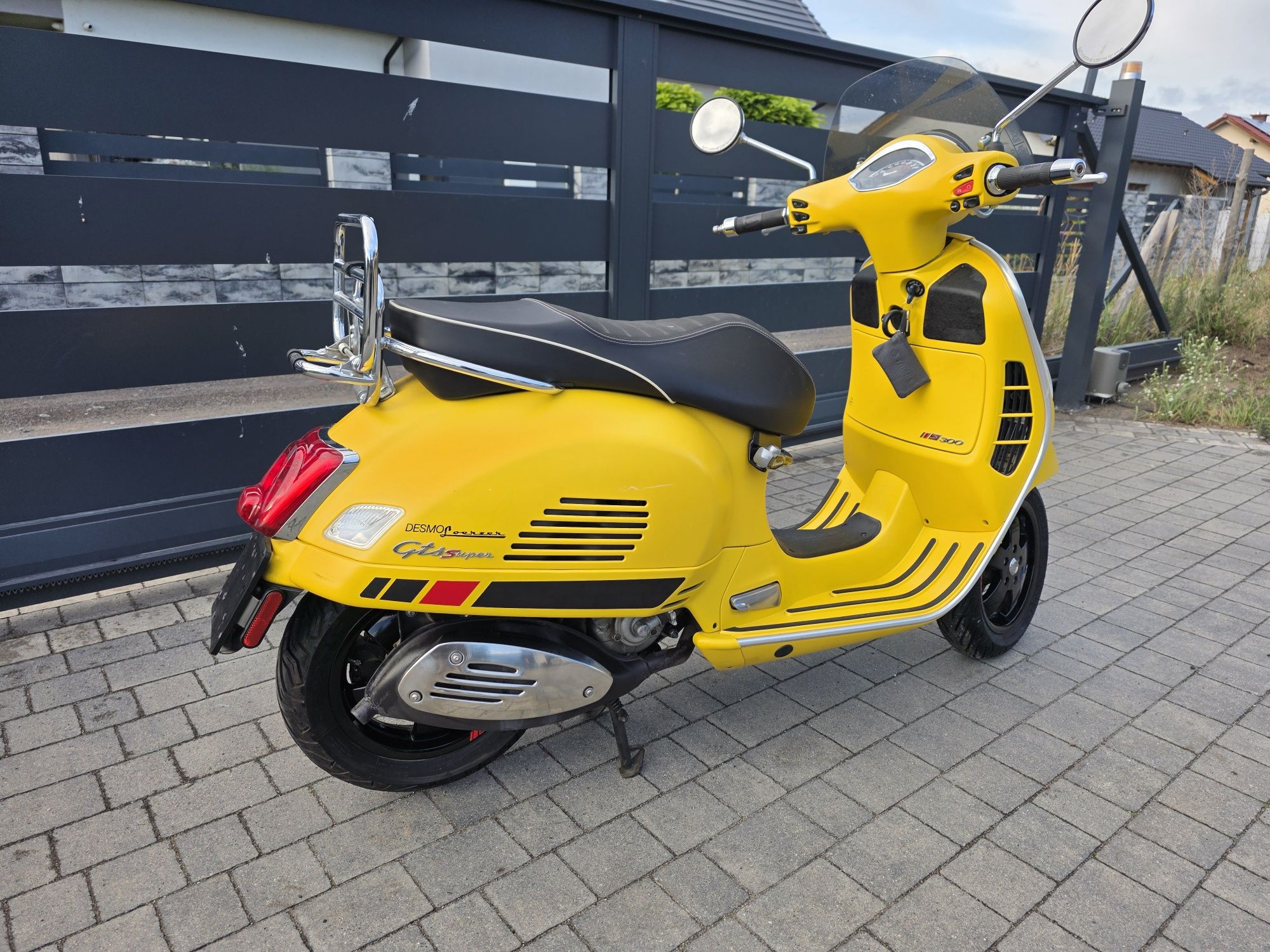 Piaggio vespa 300 gts mały przebieg
