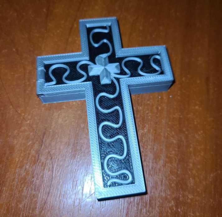 Хрест Таноса «Гра у кальмара 2» 9 см - крест Таноса