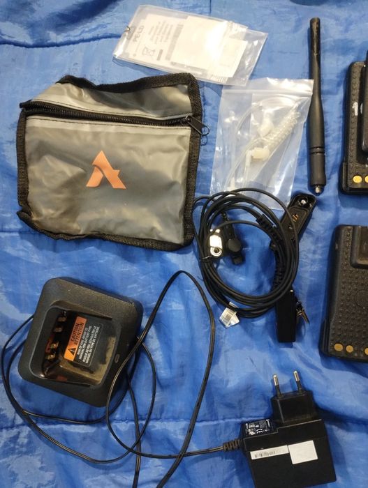 Рація Motorola DP та детектори