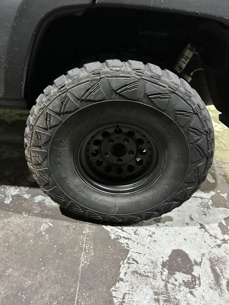 Pneus khumo 35 12,5 r15