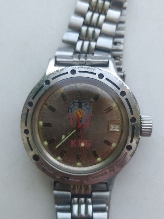 Часи механічні і кварцеві різних брендів, командирські водонепроникні