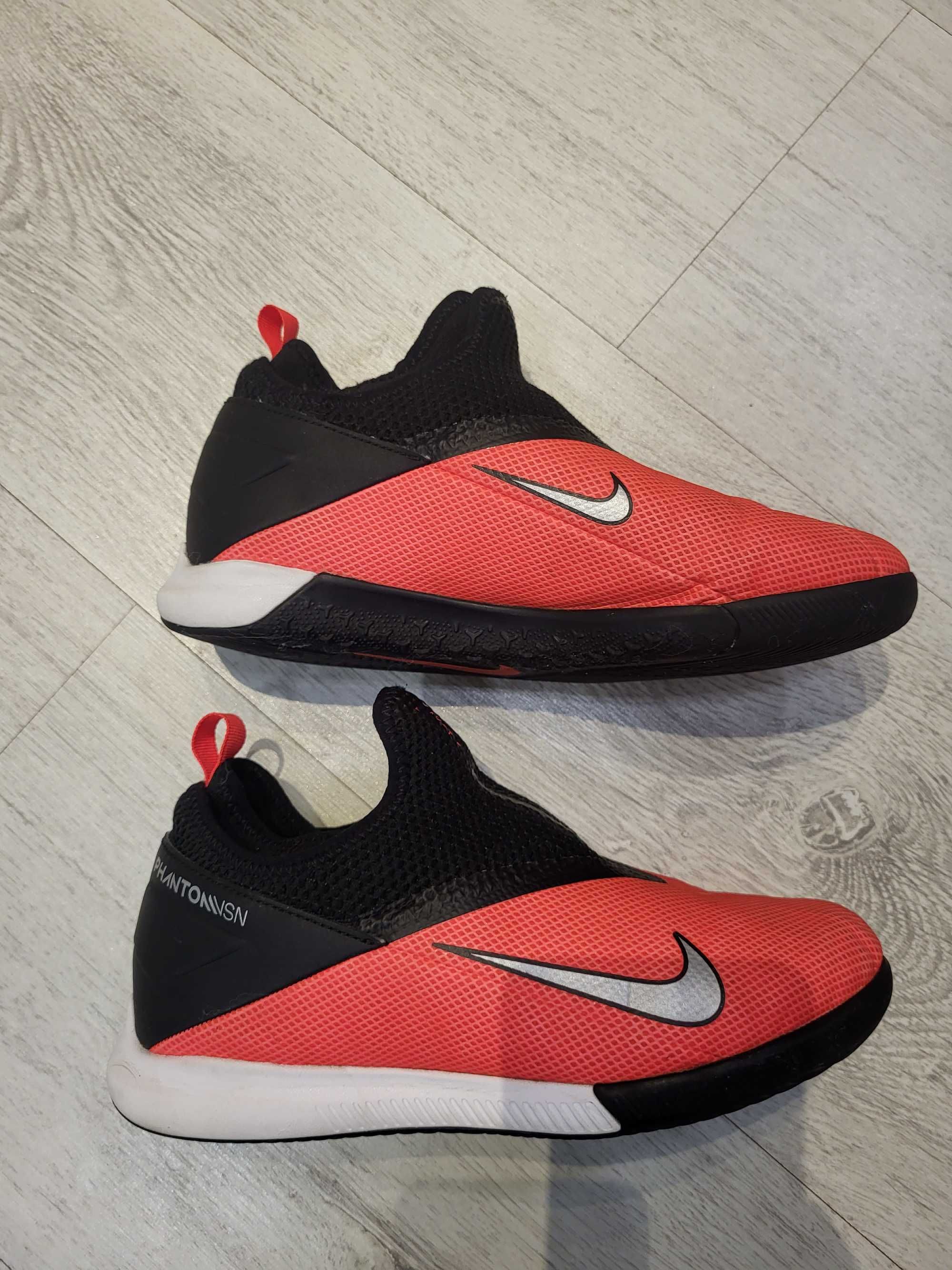 Nike Phantom SN rozmiar 35,5 stan bardzo dobry