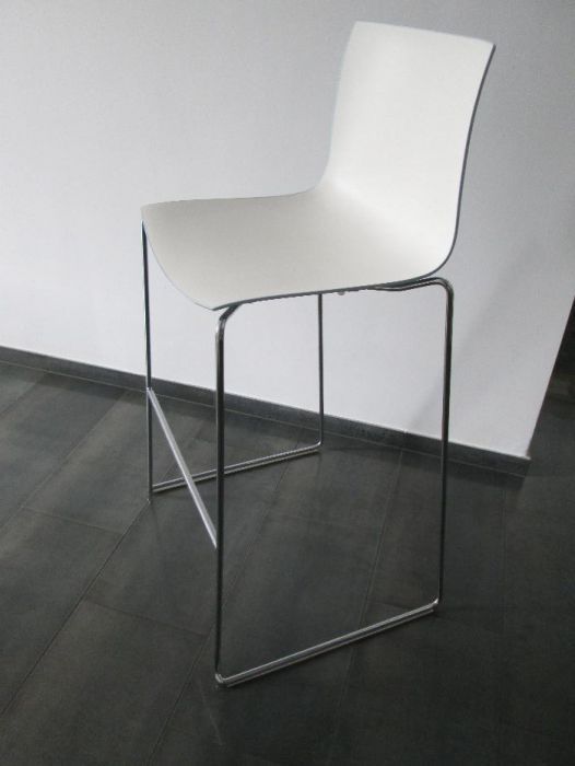 hoker stołek barowy krzesło design Arper Califa 46