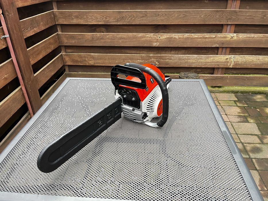 Новий бензопил, схожий на Stihl MS 461