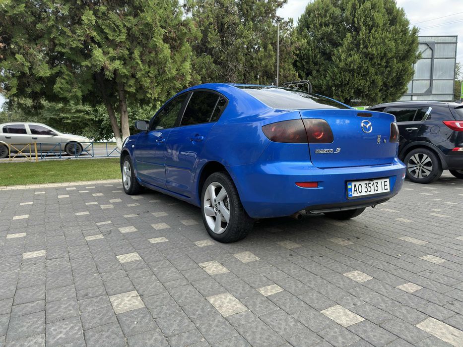 Mazda 3  1.6 Бензин