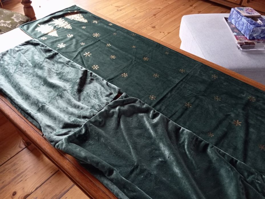 Komplet poszewek i bieznik w kolorze  głębokiej butelkowej zieleni