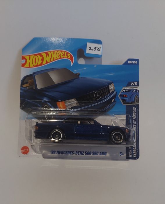 Hot wheels variados