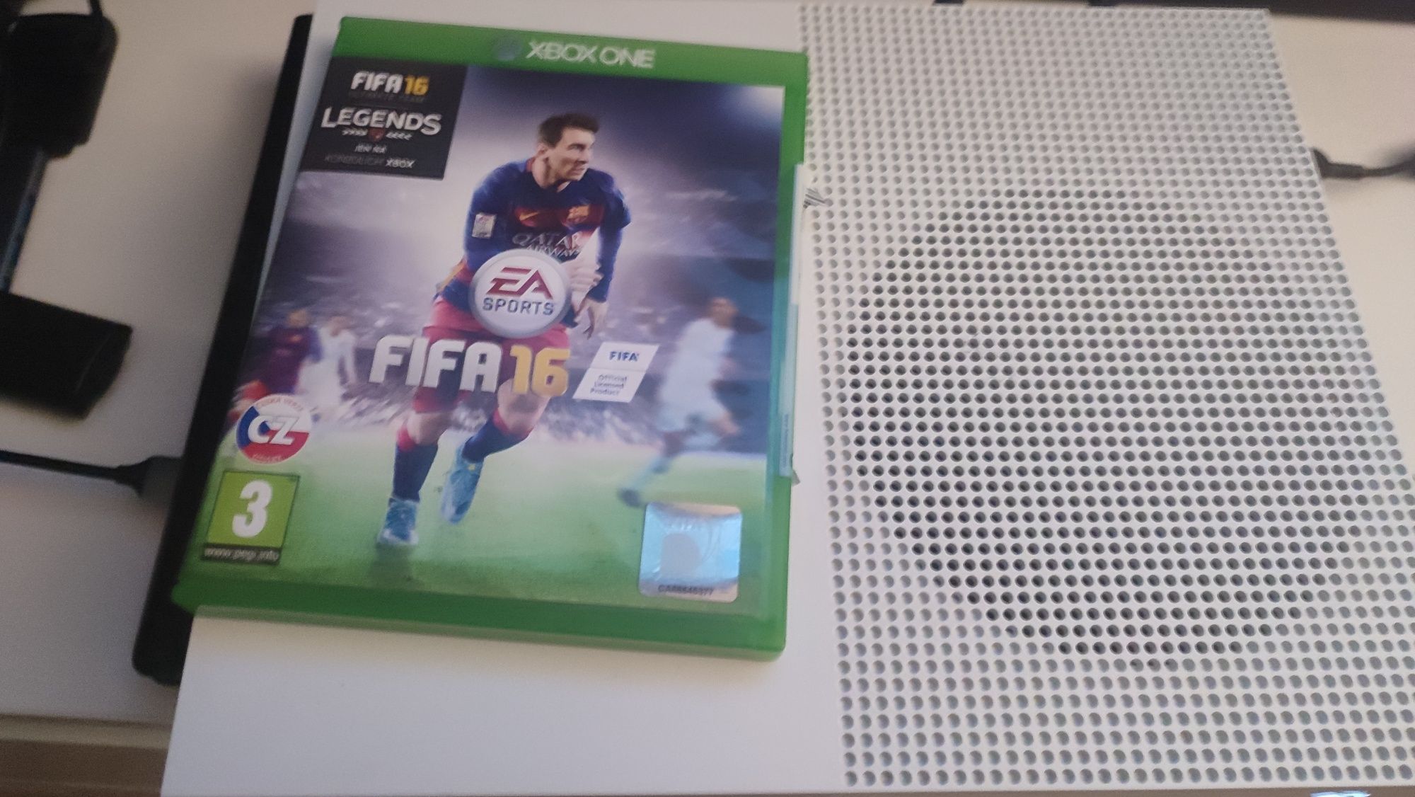 Xbox one s 1tb pad gra