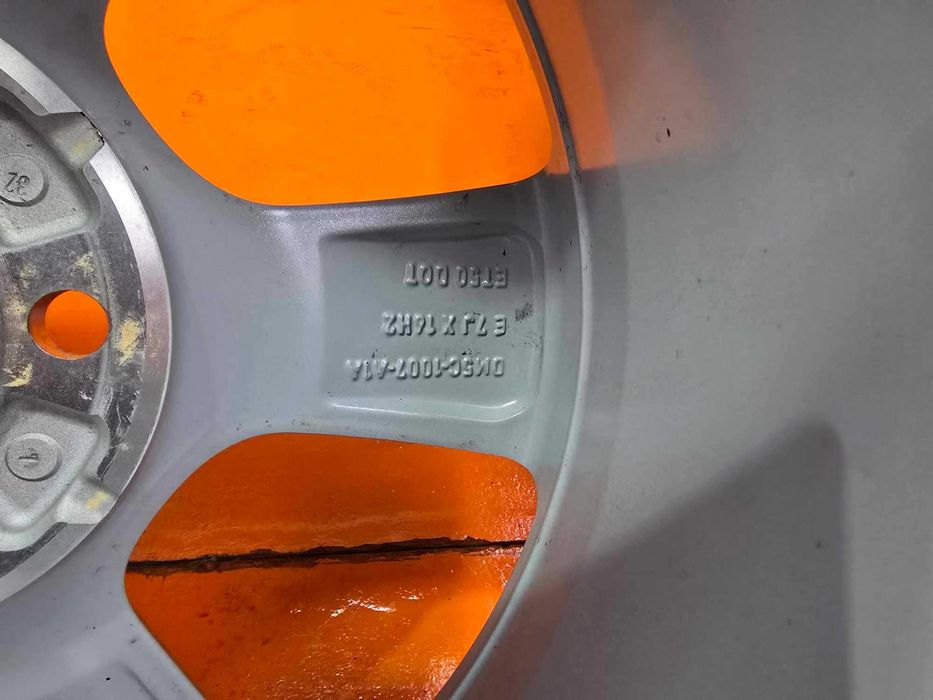 Nowe Felgi aluminiowe FORD 7JX16 5X108 ET:50 F01