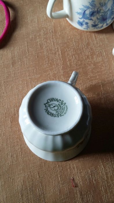 2 Bonitas chávenas de chá