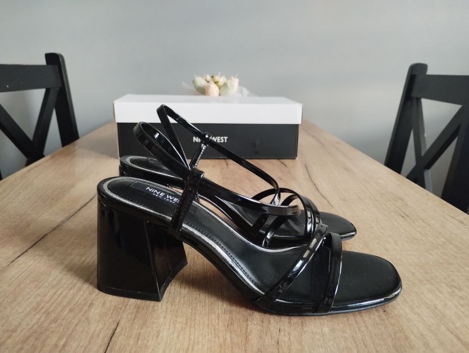 Sandały,  buty czarne na obcasie marki, Nine West, nowe, rozm 37