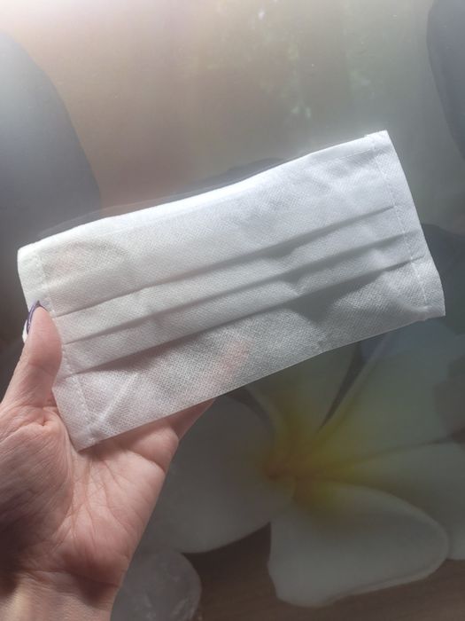 Маски медичні білі 35 штук Белые маски медицинские