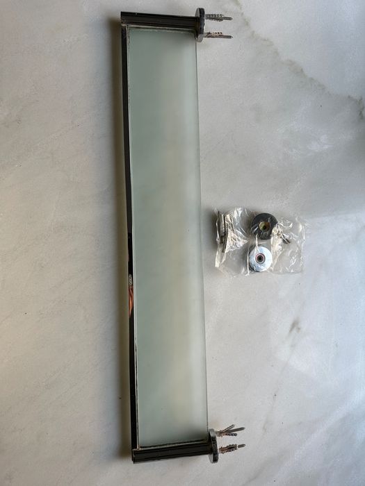 Conjunto Cosmic suportes e toalheiro casa de banho