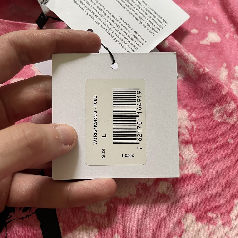 Новая Футболка Guess X Brandalised. L