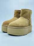 Damskie botki UGG Classic Ultra Mini Platform