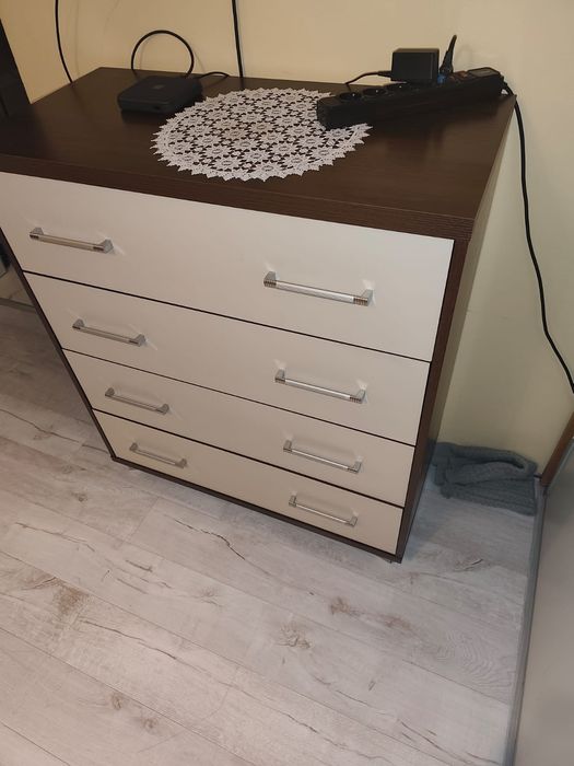 Komoda w dobrym stanie