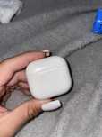 Sprzedam AirPods 4