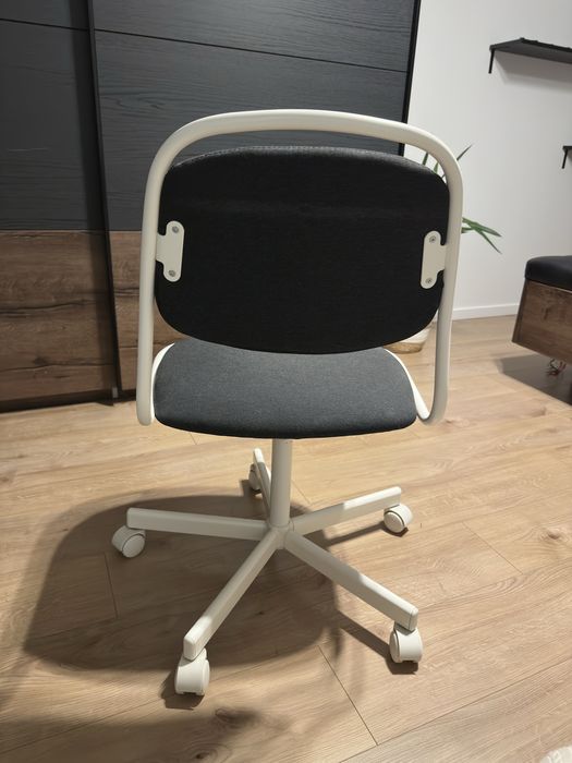 Krzelo biurowe ikea bialy grafit