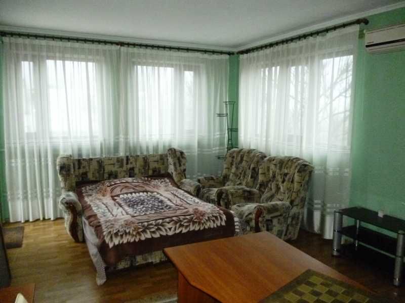 Отличная Квартира/ дом свой дворик 3 спальни пл Екатерининская