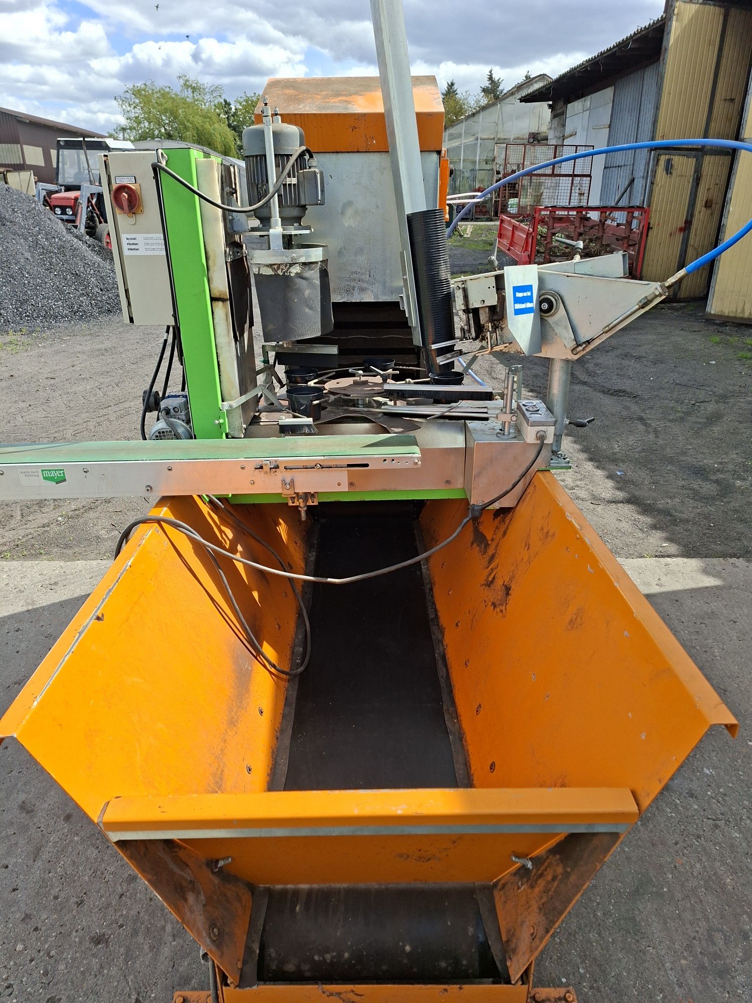 Doniczkarka Mayer 2103 z tasmociagiem 2m. Mechaniczna.