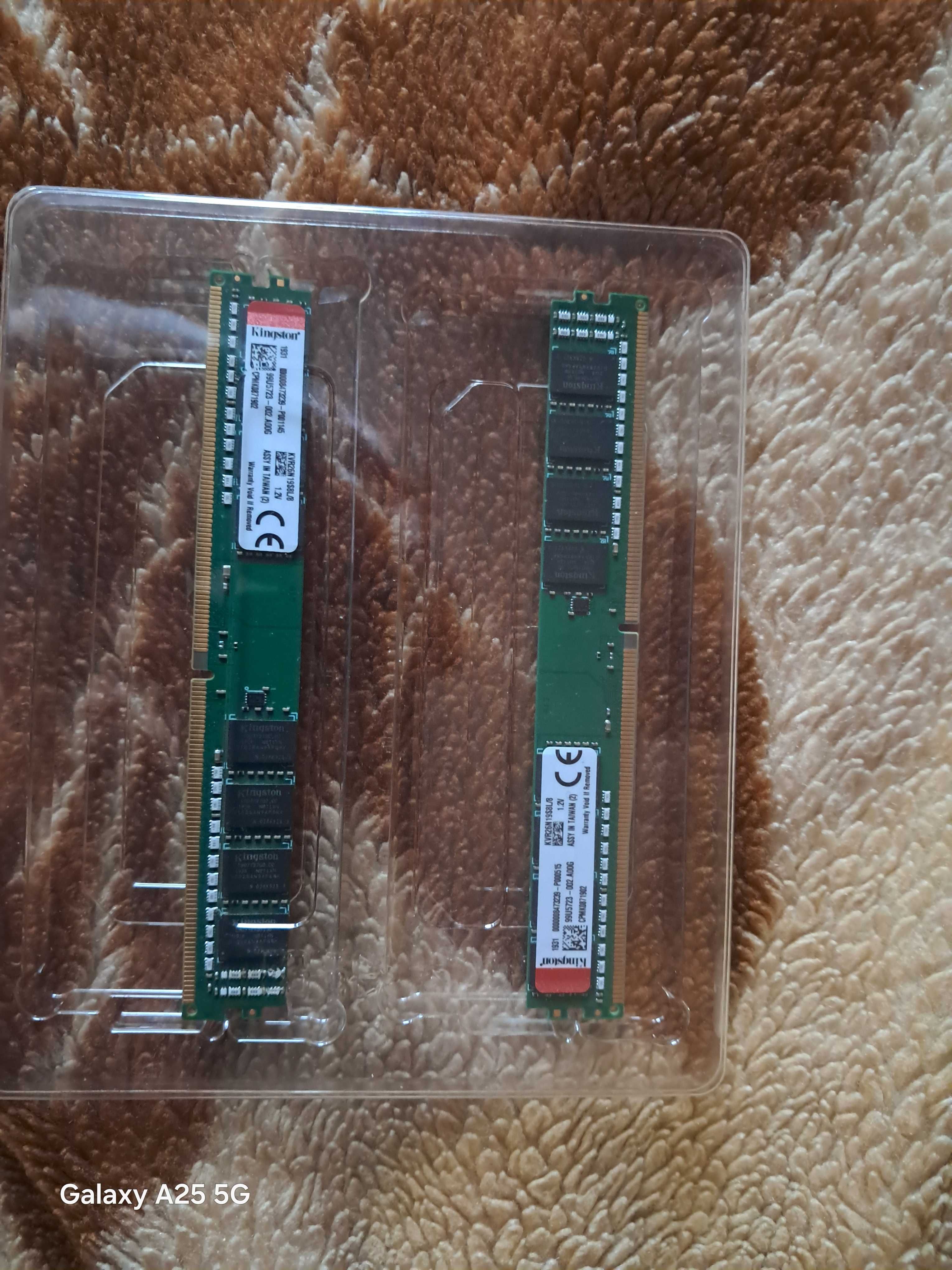 Продам оперативну память DDR4 Kingston 16gb.