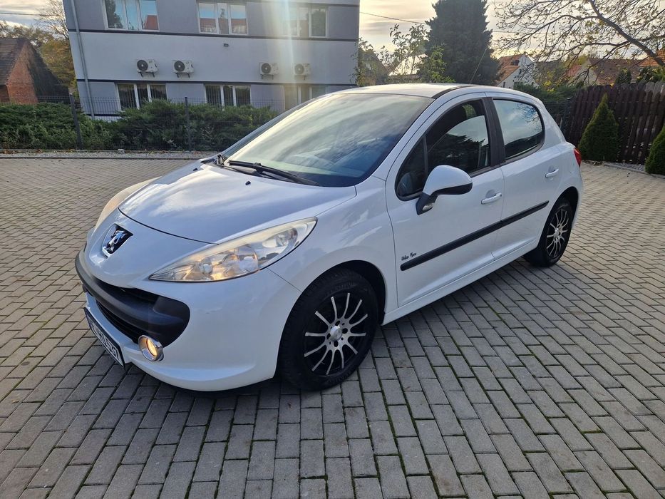 Peugeot 207 1.4 benzyna Urban Move
