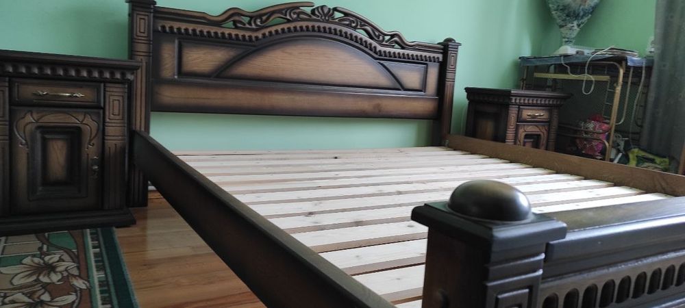 Ліжко двоспальне дубове, натуральне