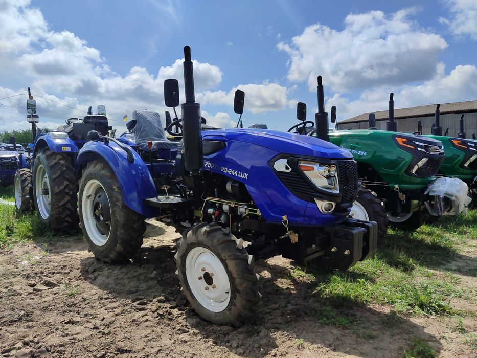 Трактор Форте 244 РД люкс 4х4 КМ двигатель