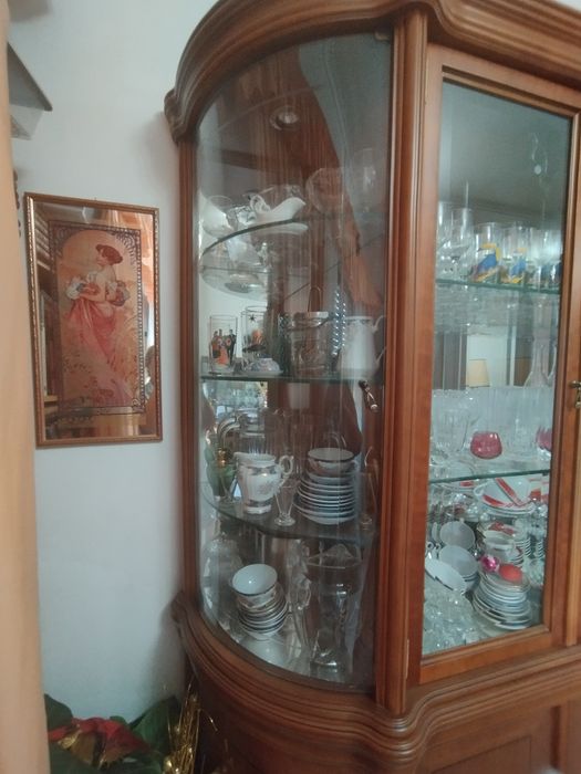 Cristaleira em óptimo estado