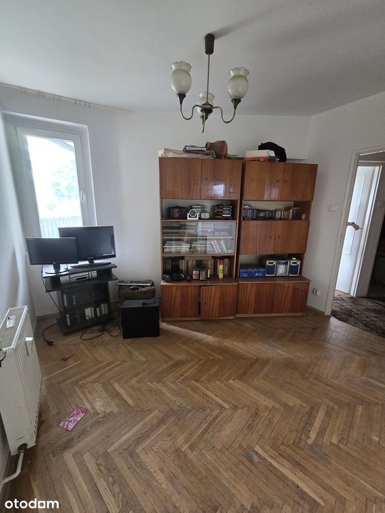 2 pokoje w niskim bloku Winogrady os. Kosmonautów