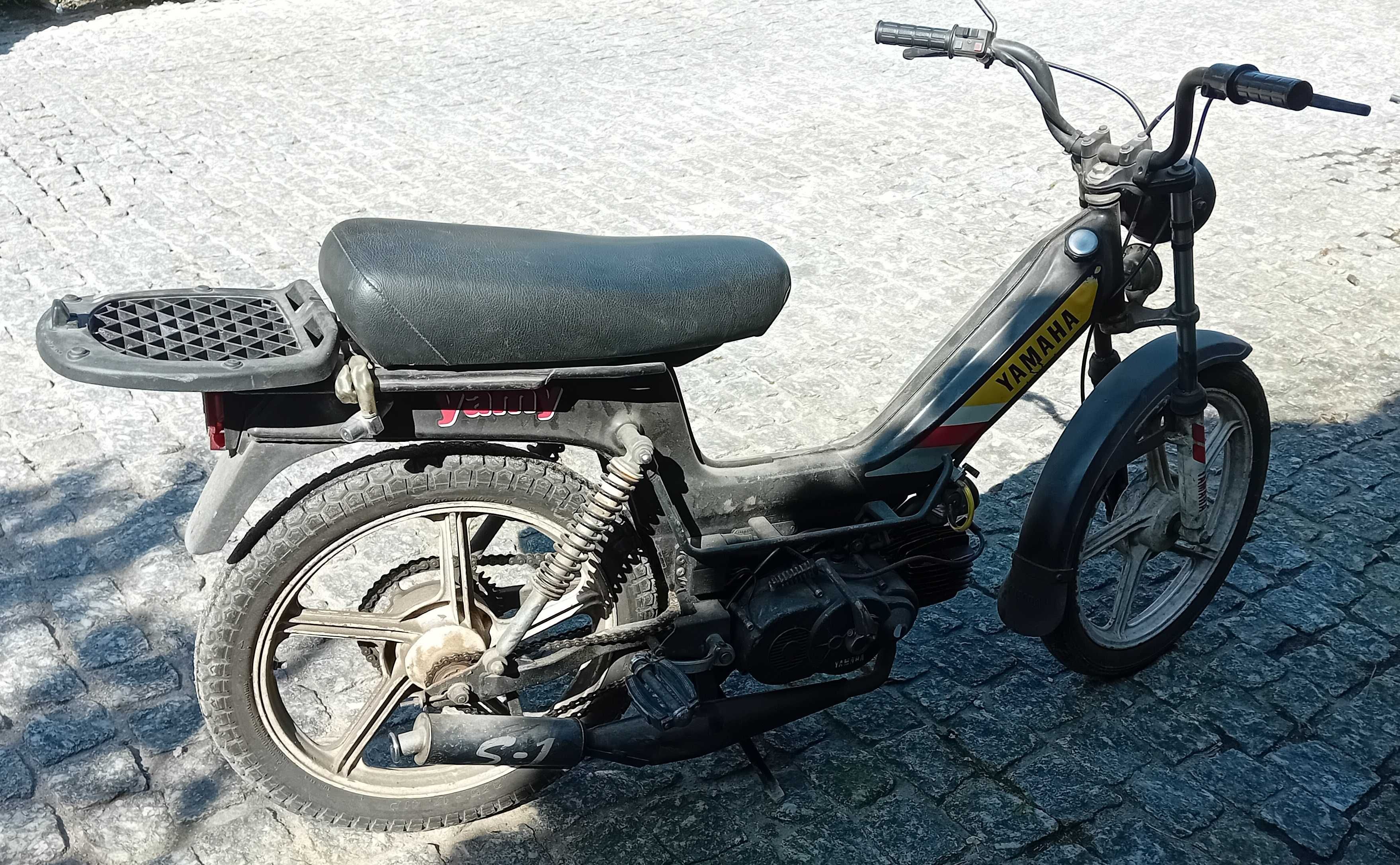 mobilete Yamaha sem documentos,
