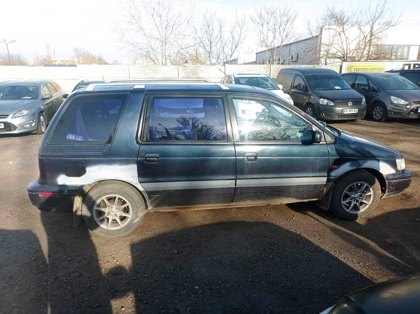 Mitsubishi Space Wagon 1997 року 2,0 л./бензин