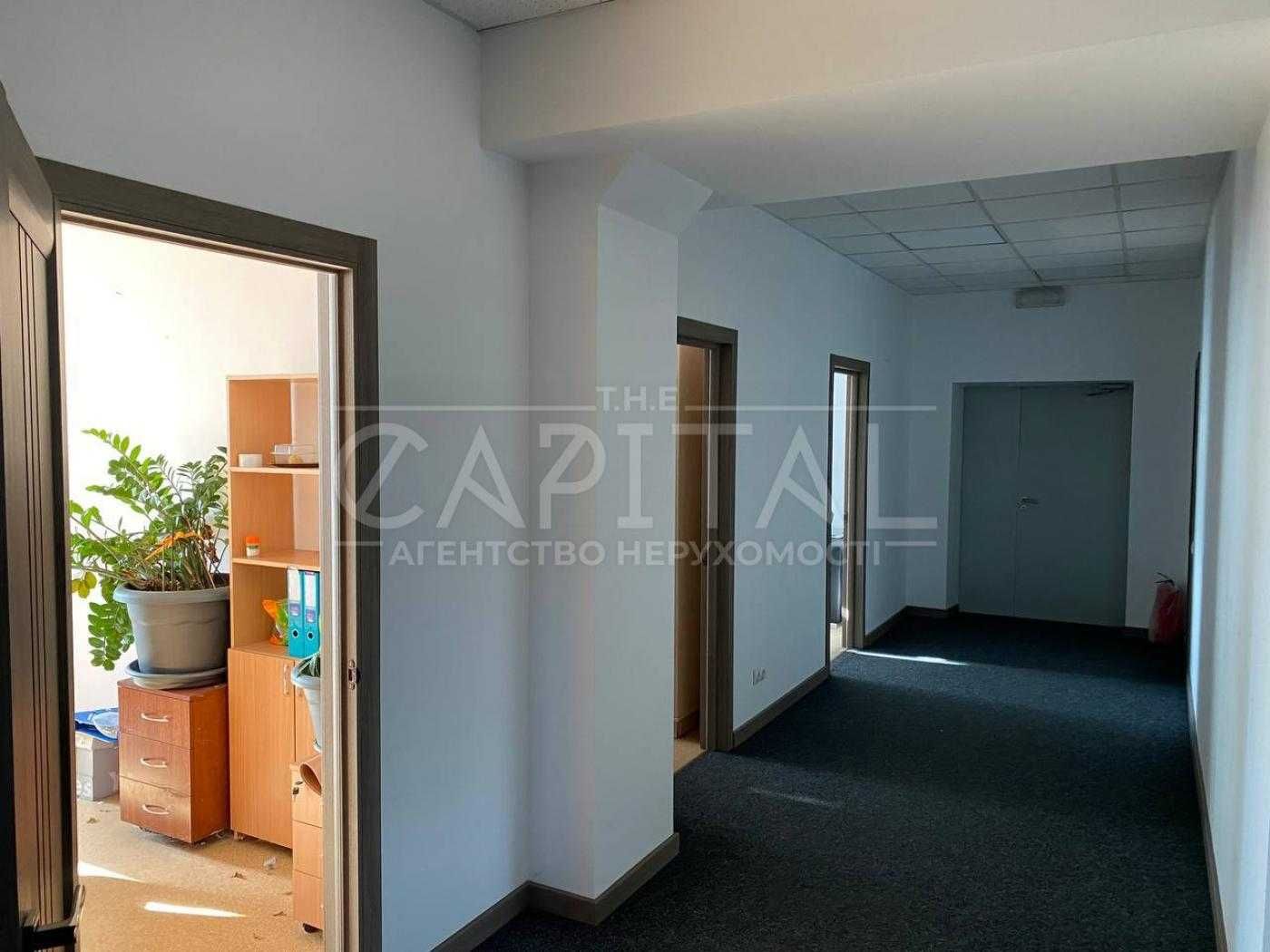 Офіс 450 м². Кабінетна система. 5 хв від ст. м. ПОЧАЙНА