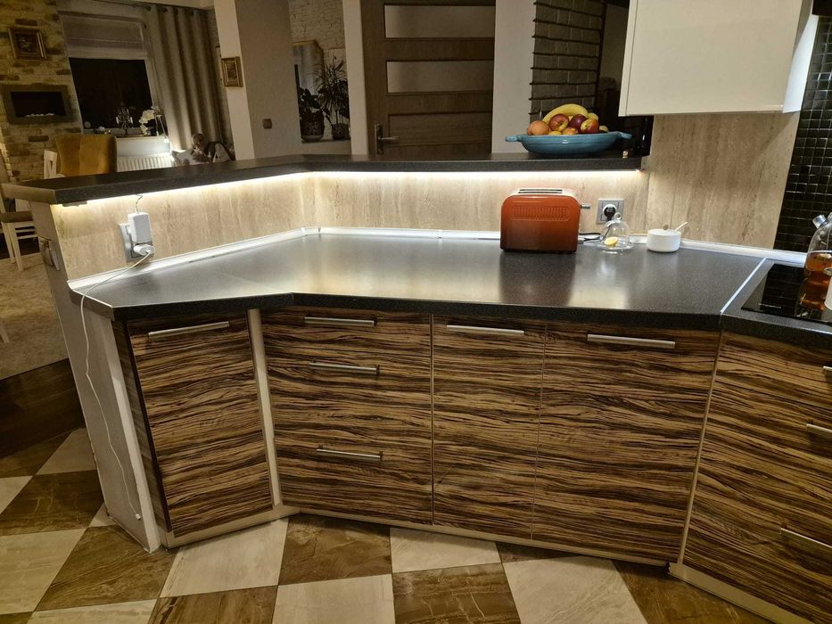 Meble kuchenne z blatem