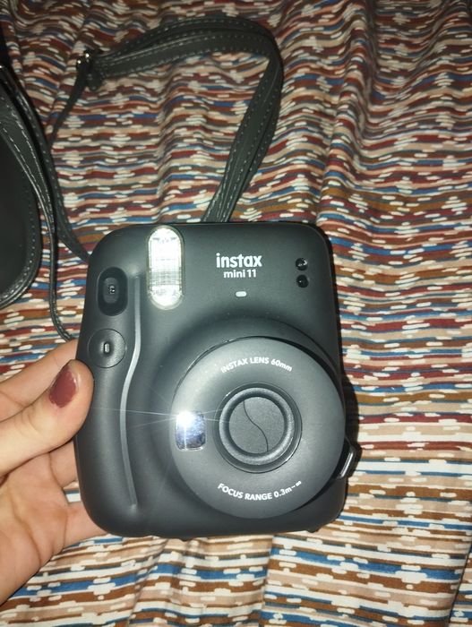 Sprzedam aparat INSTAX 11MINI