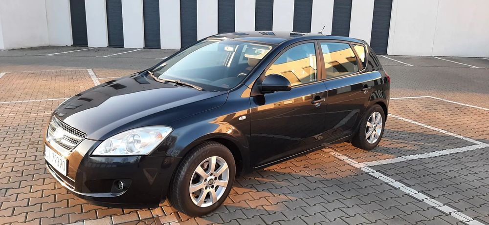 Kia Ceed Kia Ceed 1,4 benzyna + gaz, 2009 r.