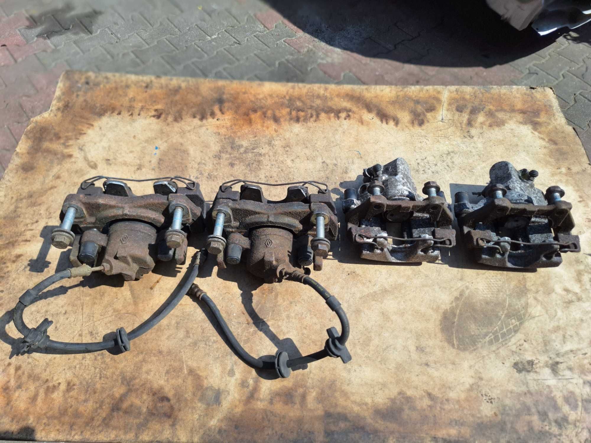 Renault Laguna 3 zaciski przód, tył ATE