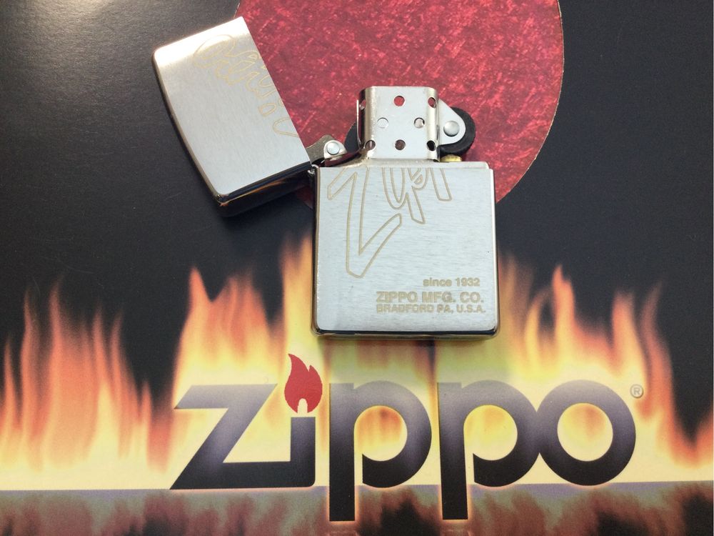 Новая оригинальная зажигалка Zippo Logo 295992