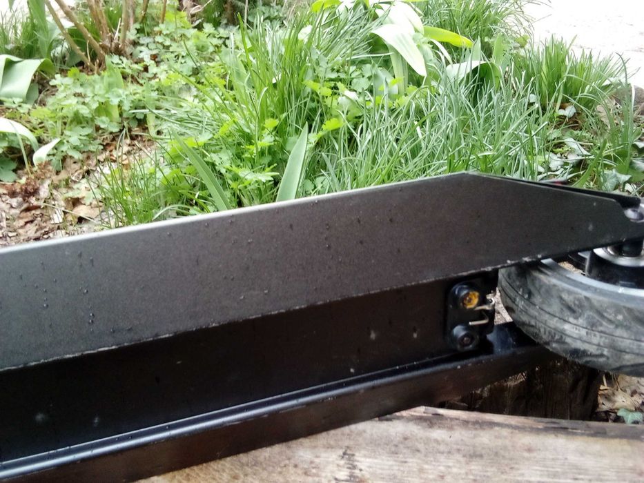 Електросамокат складаний "J MOVE".