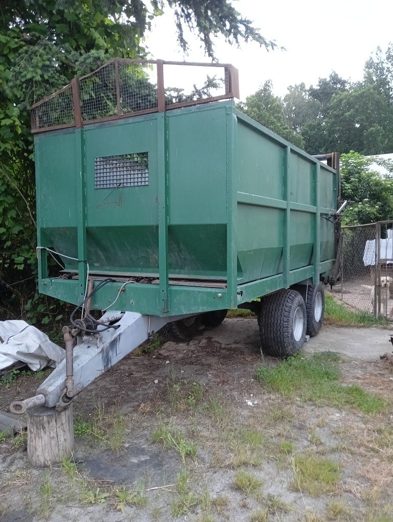 Rozrzutnik 8ton Tandem
