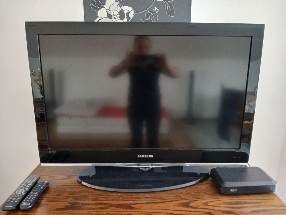 Telewizor Samsung  37 cali