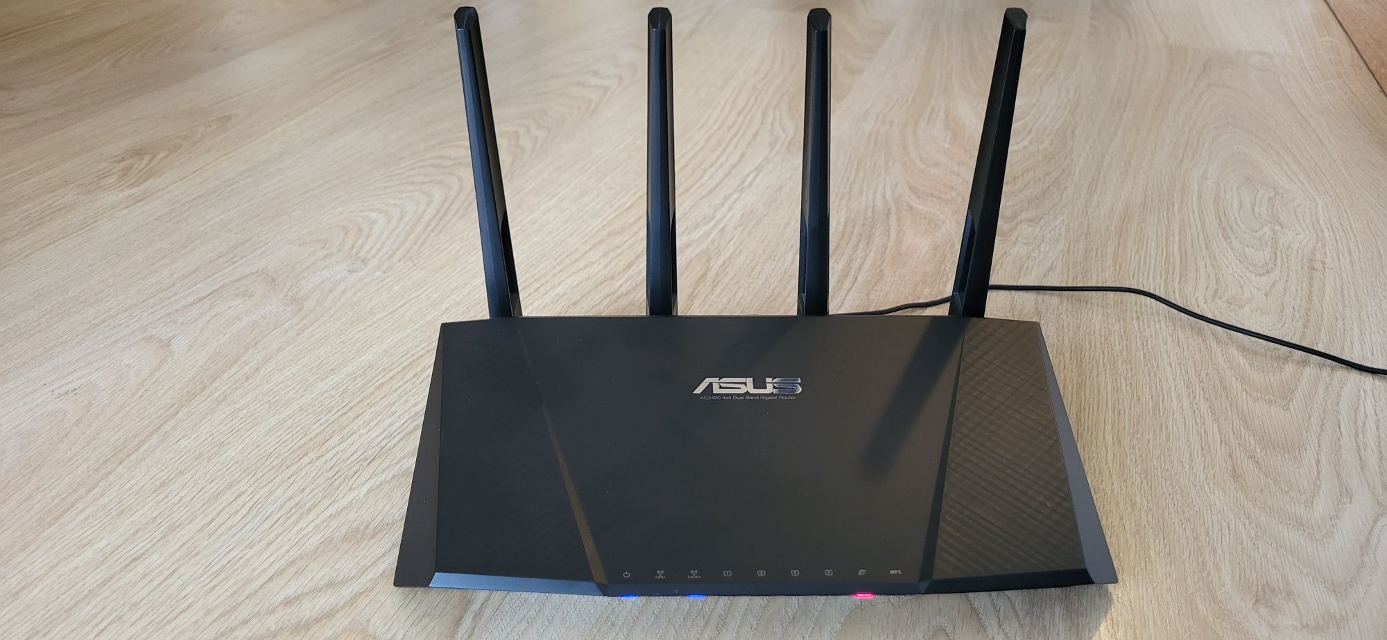 Asus RT-AC87U Dual-band Wireless-AC2400 Gigabit Router