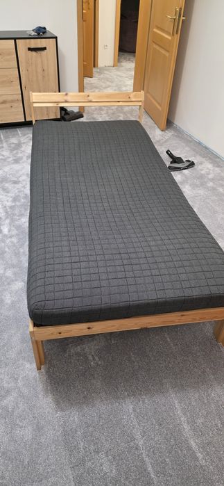 Łóżko Jysk 90 X 200 z materacem - 2 sztuki