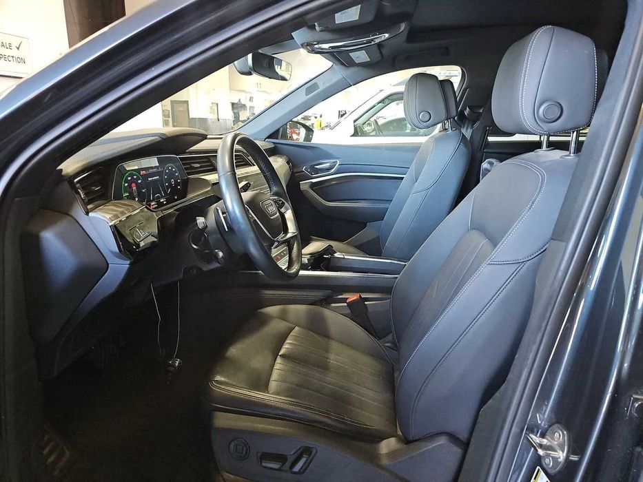 Audi e-tron Premium Plus 2022 ауди