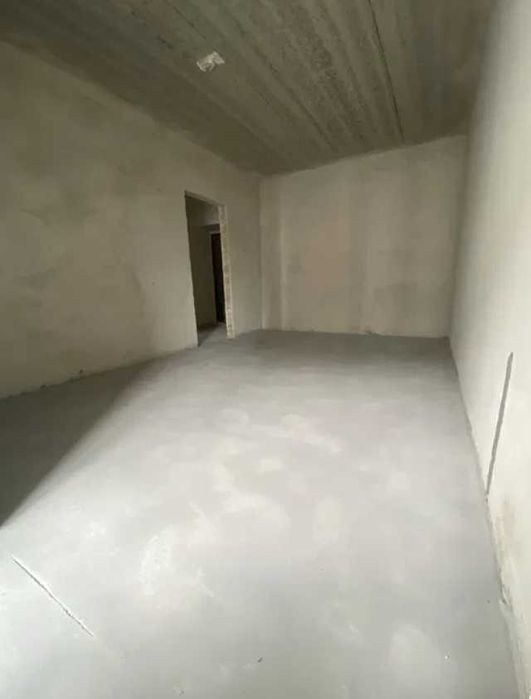 Готова 1 кім квартира, центральна частина міста, газ!