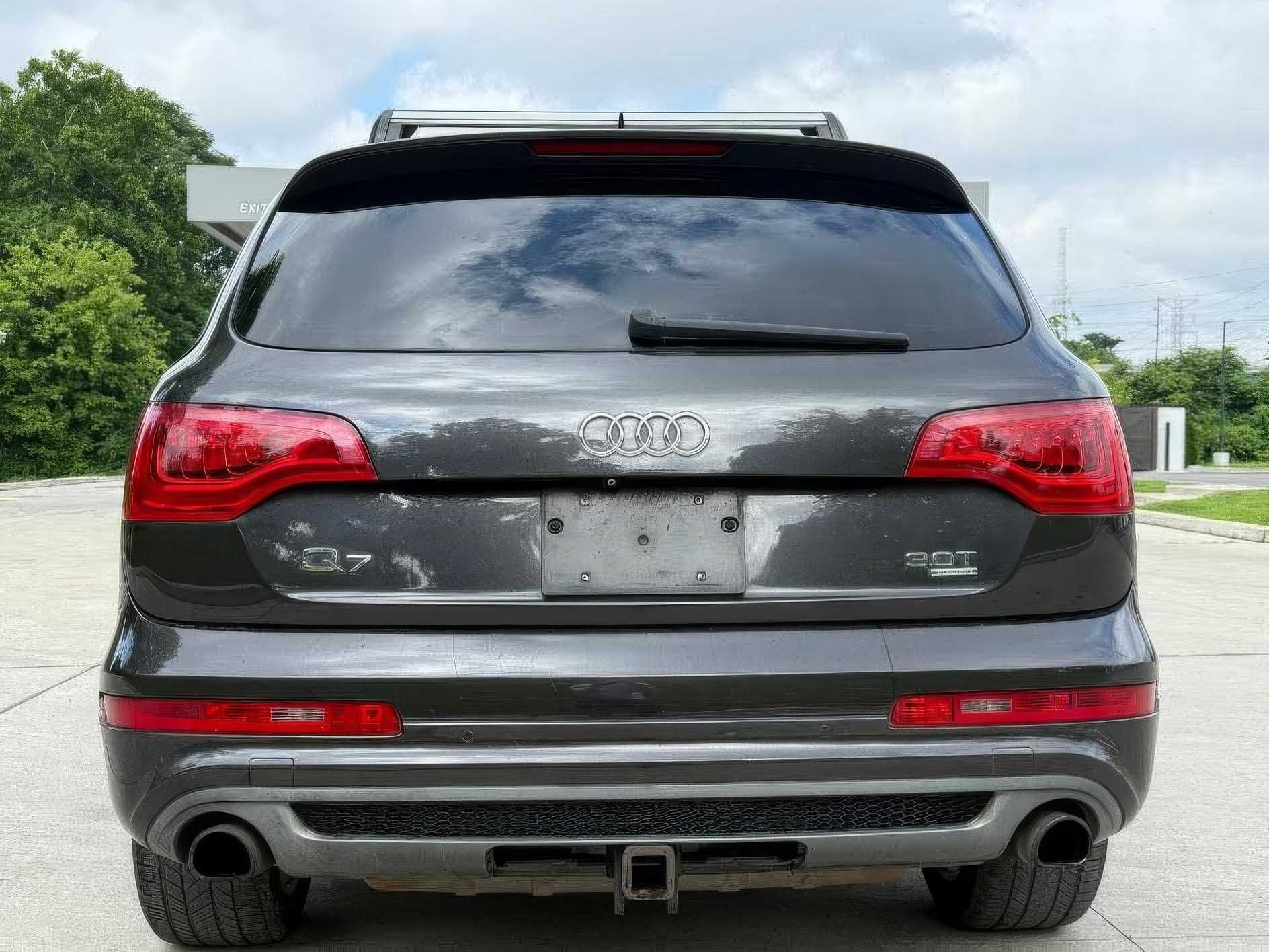 2014 Audi Q7  quattro S-Line Prestige